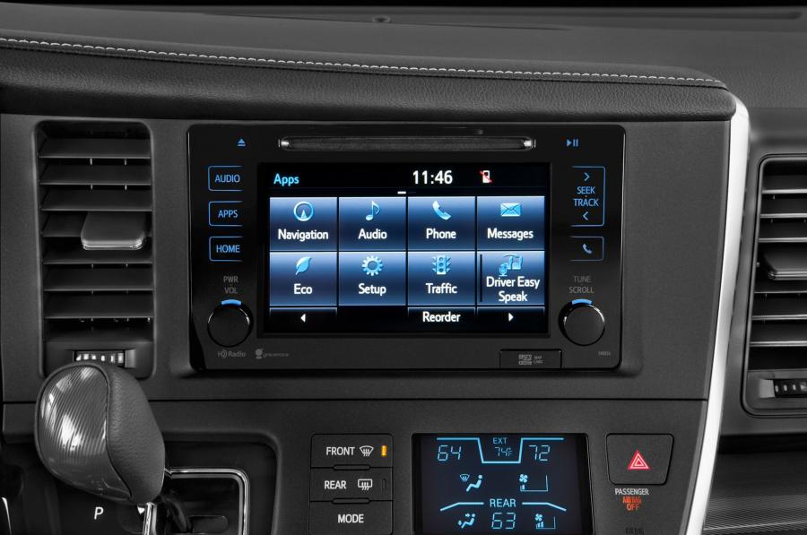  Toyota Sienna 2015 года  (фото 3 из 6)